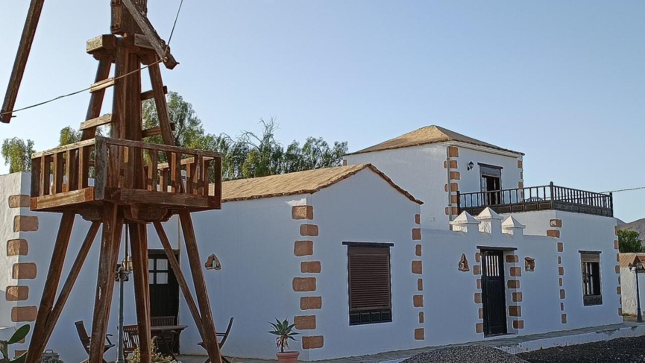 Villa Casa La Molina- A à Triquivijate Extérieur photo