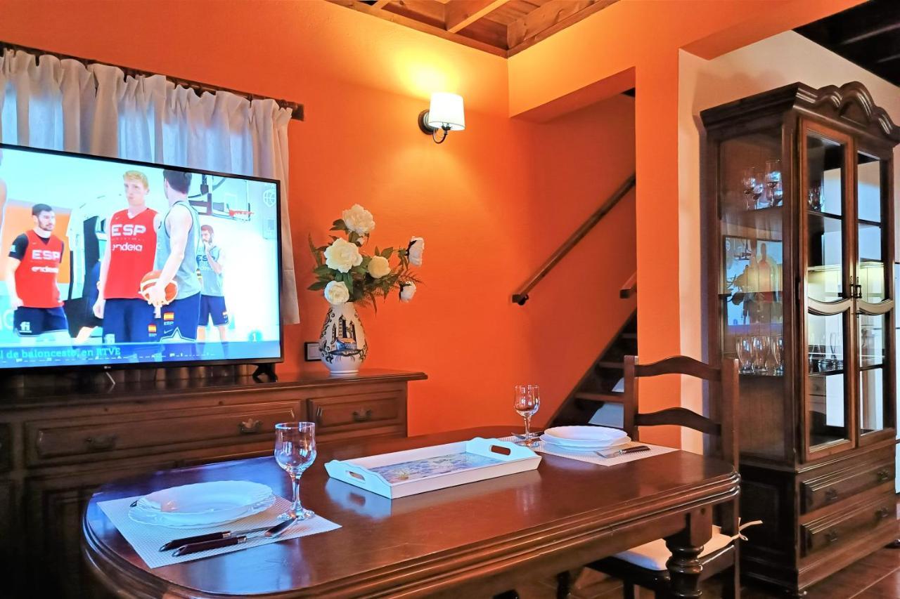 Villa Casa La Molina- A à Triquivijate Extérieur photo