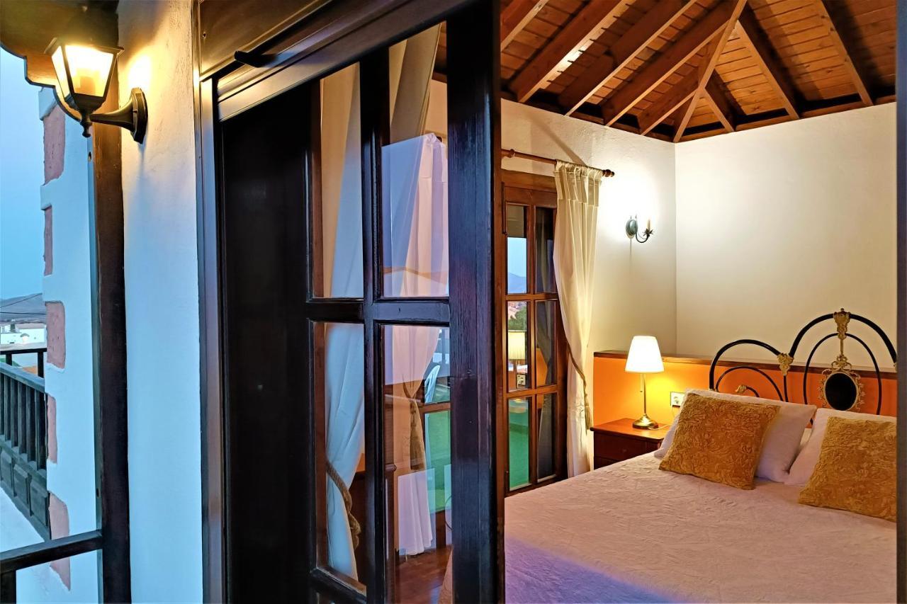Villa Casa La Molina- A à Triquivijate Extérieur photo